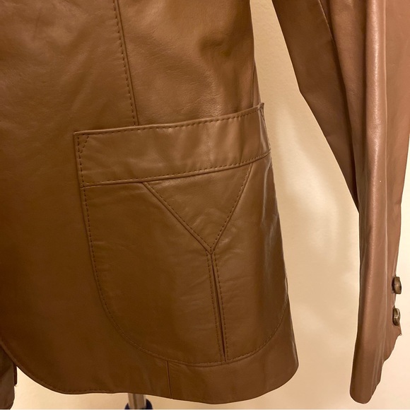 ❤️ SOLD Vintage Etienne Aigner Brown Leather 2 Button Jacket Gold Metal Size 12 - Picture 10 of 16